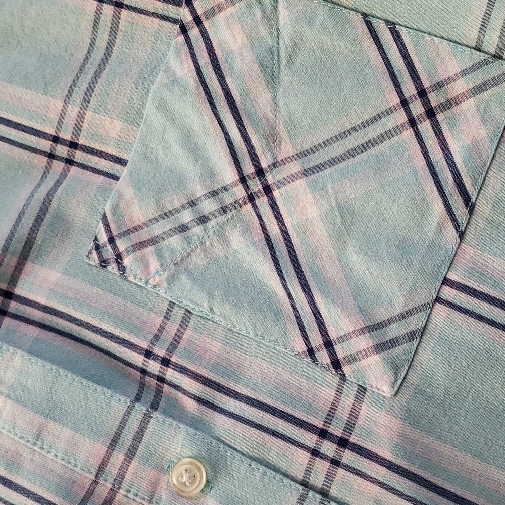Basic button down sz L - Picture 10 of 10